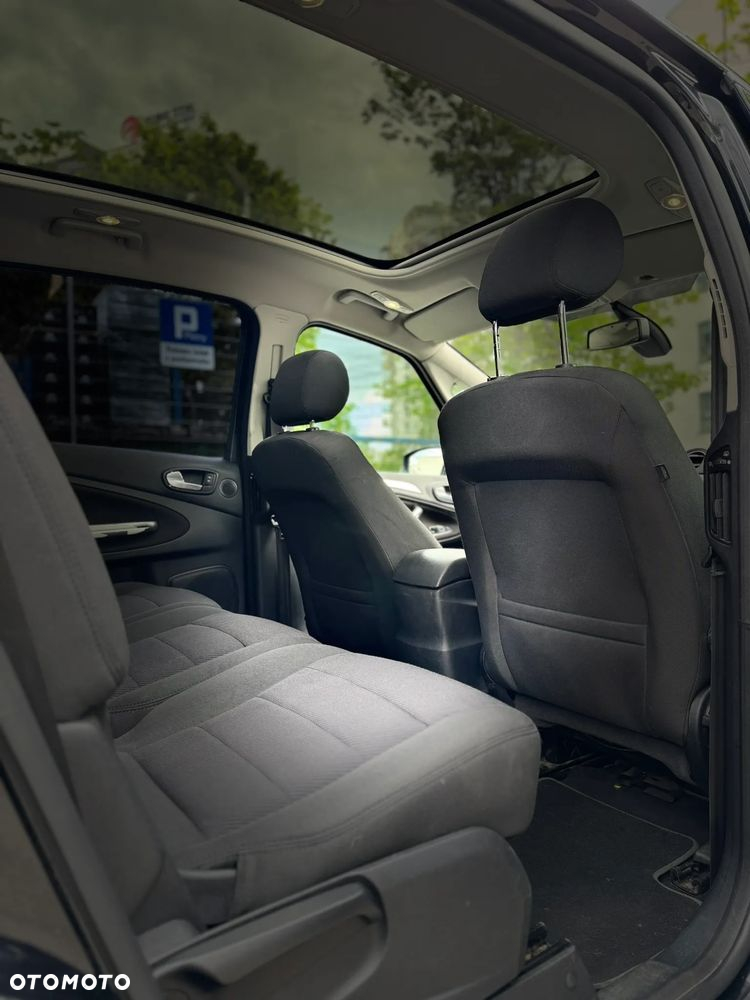 Ford S-Max 2.0 EcoBoost Titanium - 23