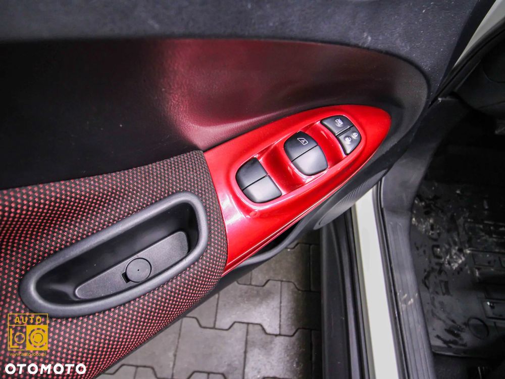 Nissan Juke 1.2 DIG-T Tekna (lea) EU6 - 26