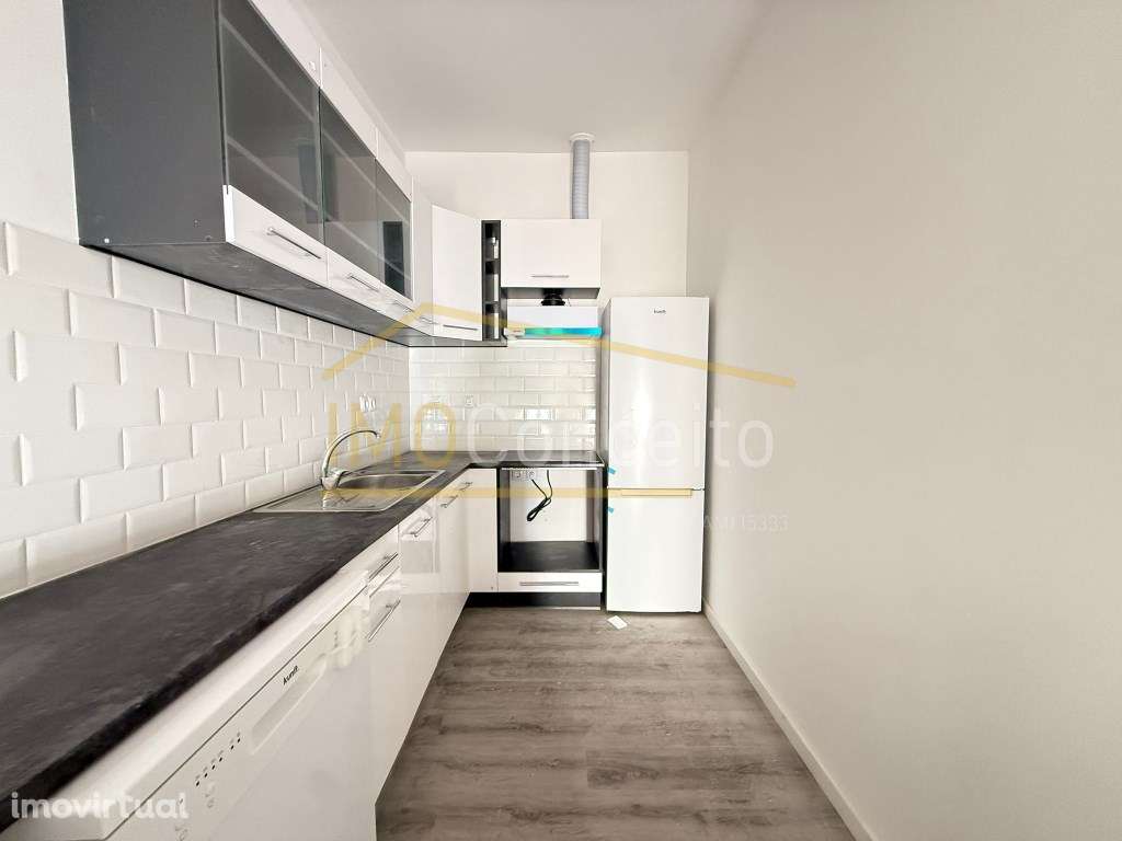 Moradia T1 Totalmente Renovada - Grande imagem: 2/22