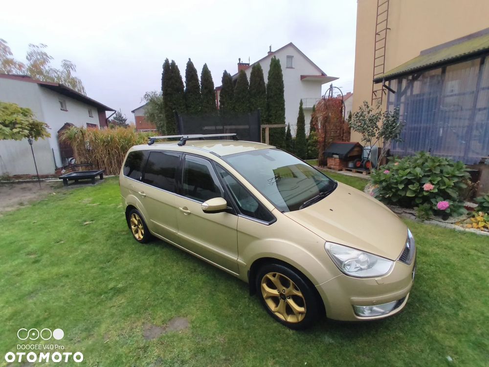 Ford Galaxy - 22