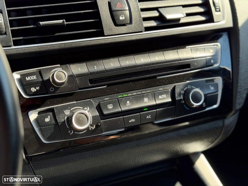 BMW 116 d Line Urban - 21
