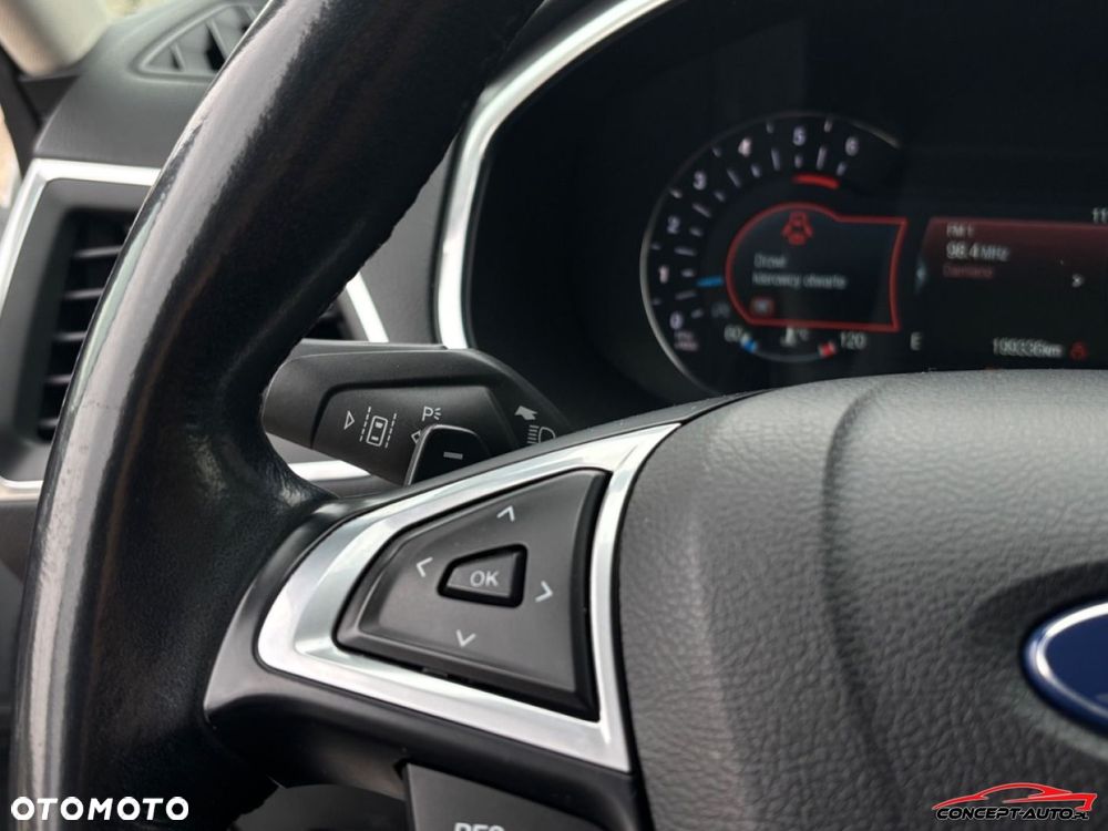 Ford S-Max - 34