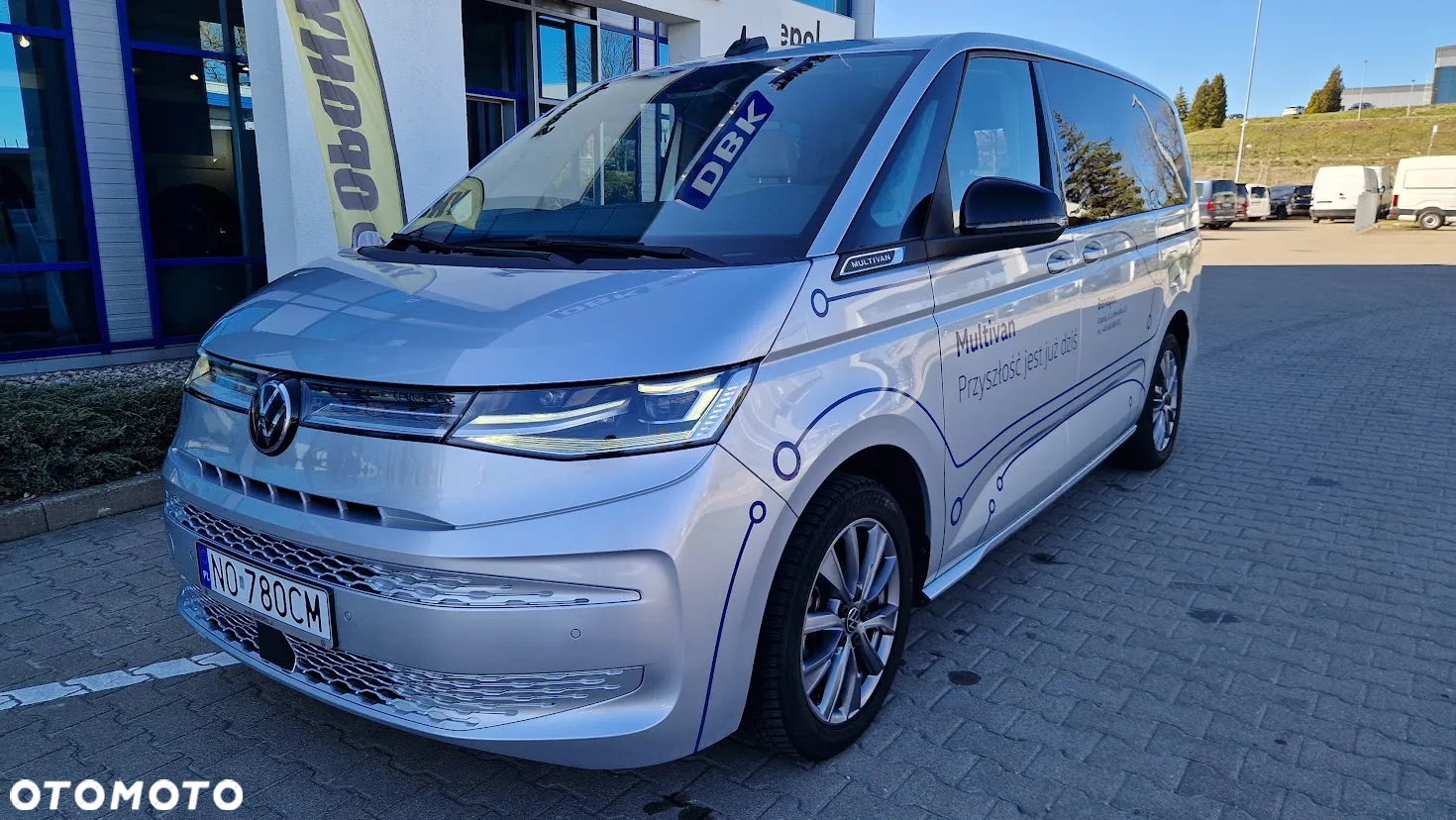 Volkswagen Multivan 2.0 TDI L2 Life DSG - 2