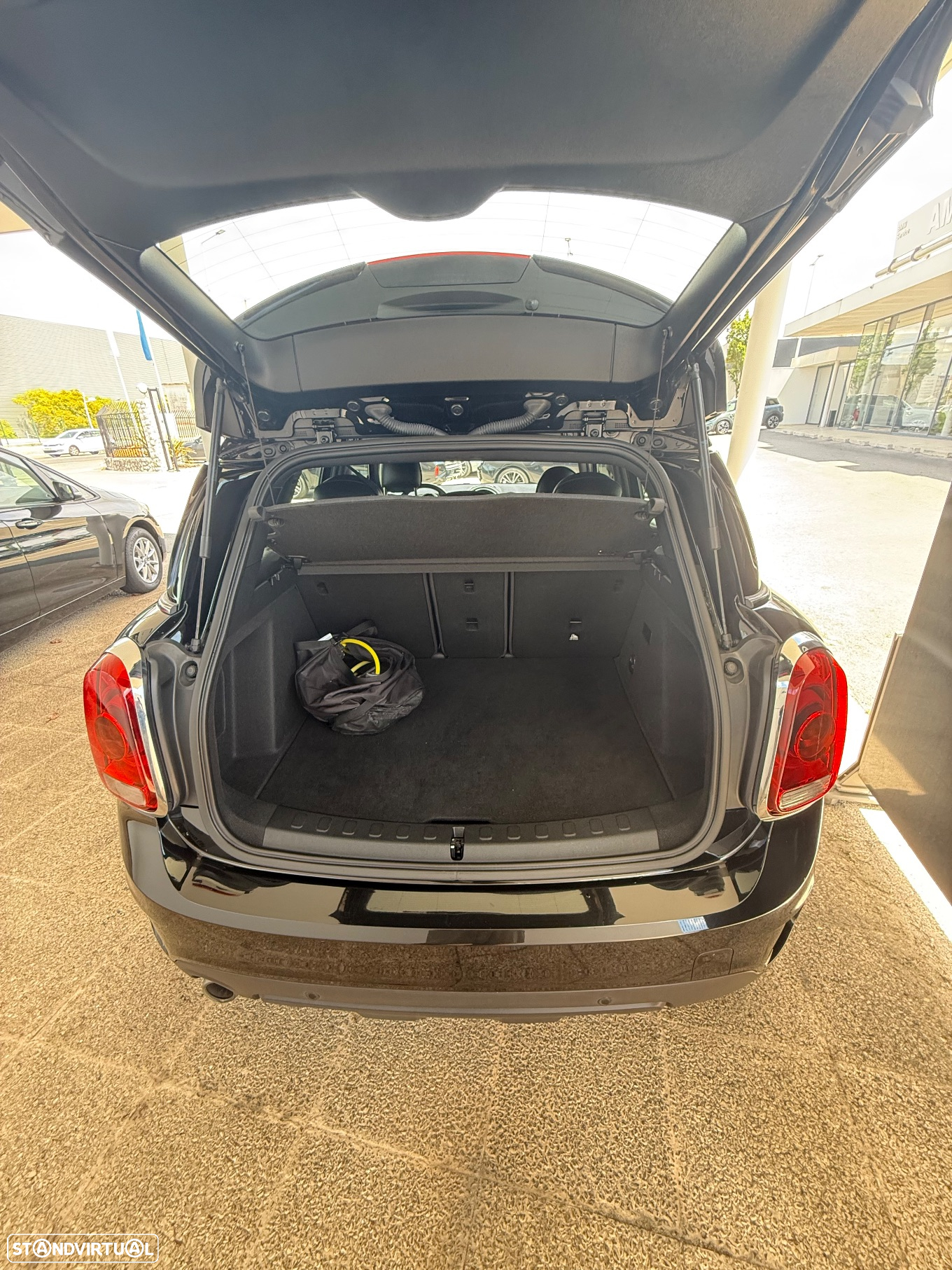MINI Countryman Cooper SE ALL4 Auto - 6