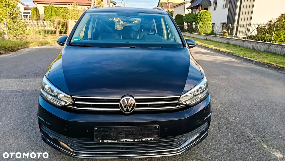 Volkswagen Touran 2.0 TDI SCR DSG ACTIVE - 9