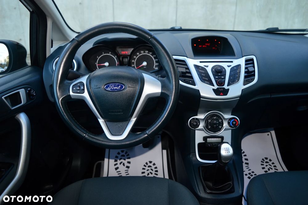 Ford Fiesta - 14