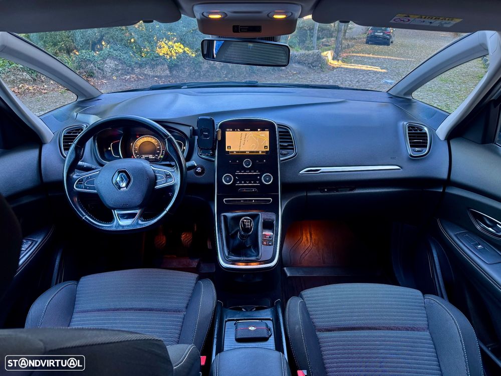 Renault Scénic 1.5 dCi Exclusive SS - 11