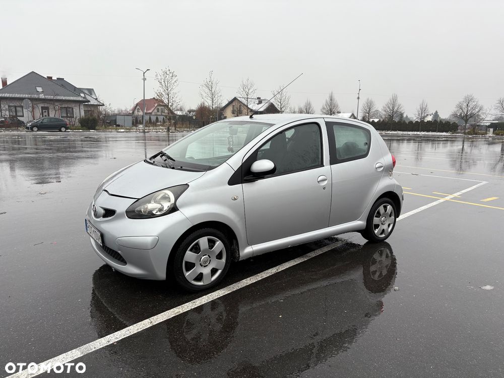 Toyota Aygo - 2