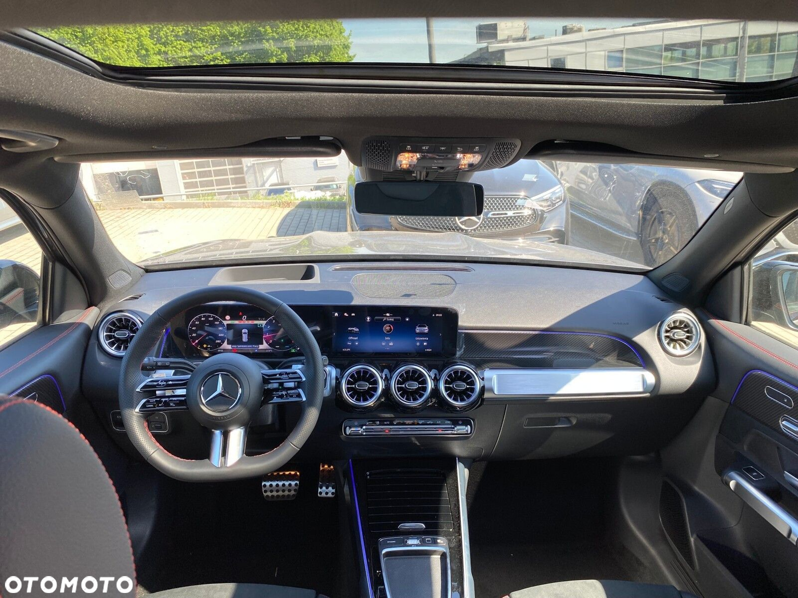 Mercedes-Benz GLB - 26