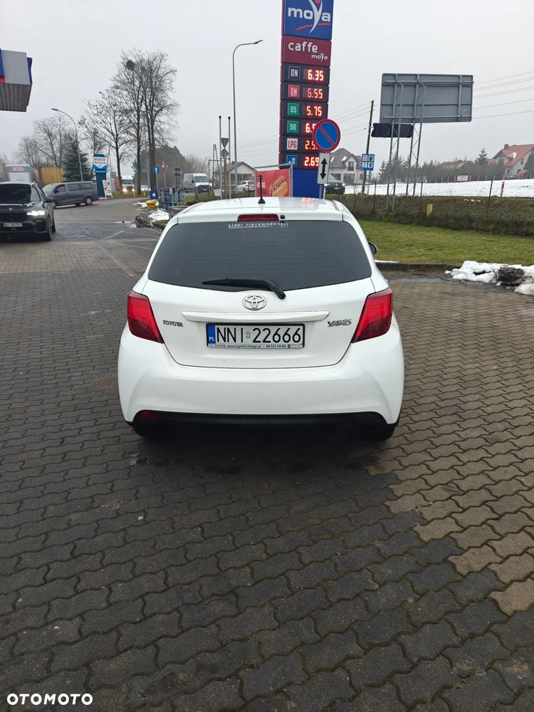 Toyota Yaris 1.0 Life EU6 - 5