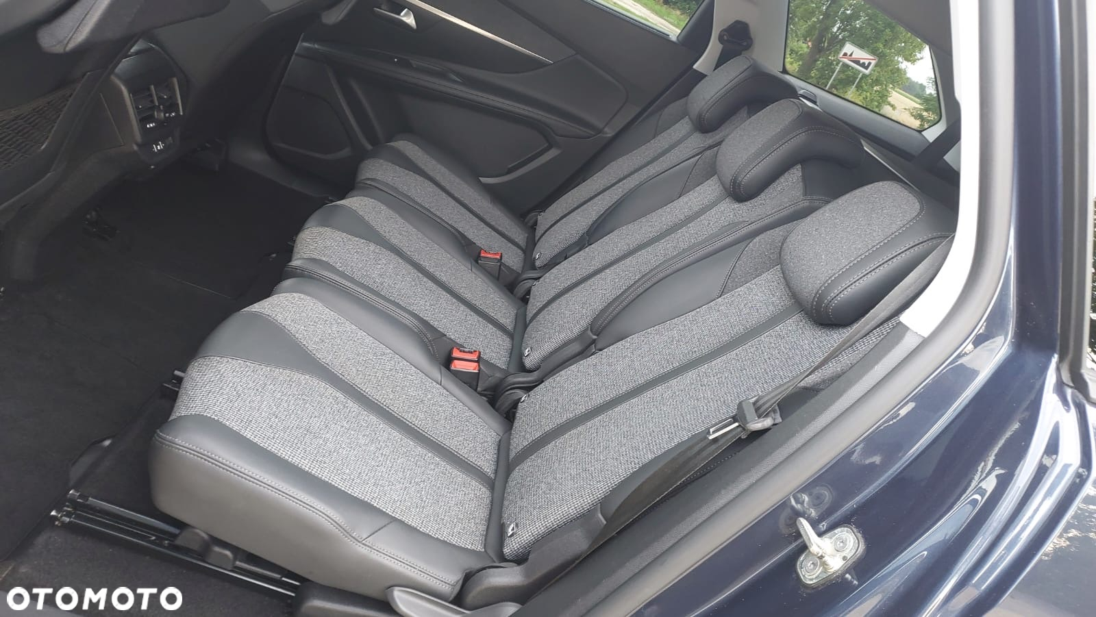 Peugeot 5008 1.5 BlueHDi Allure Pack S&S - 23