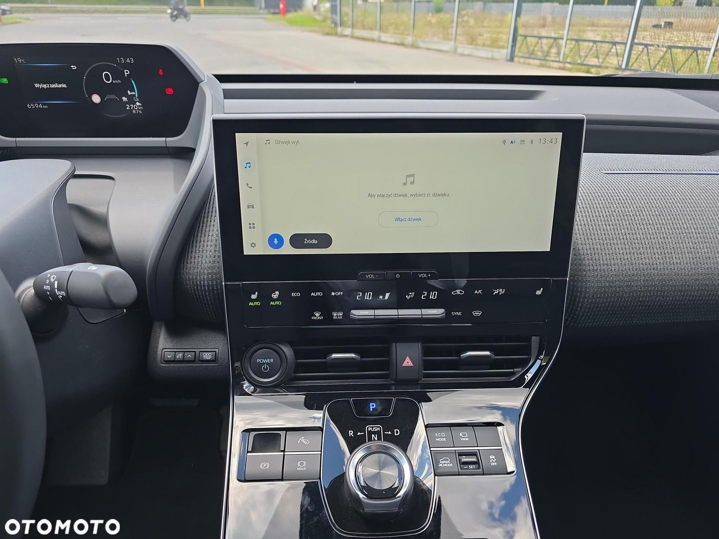 Toyota bZ4X 71.4kWh 4x4 Prestige - 16