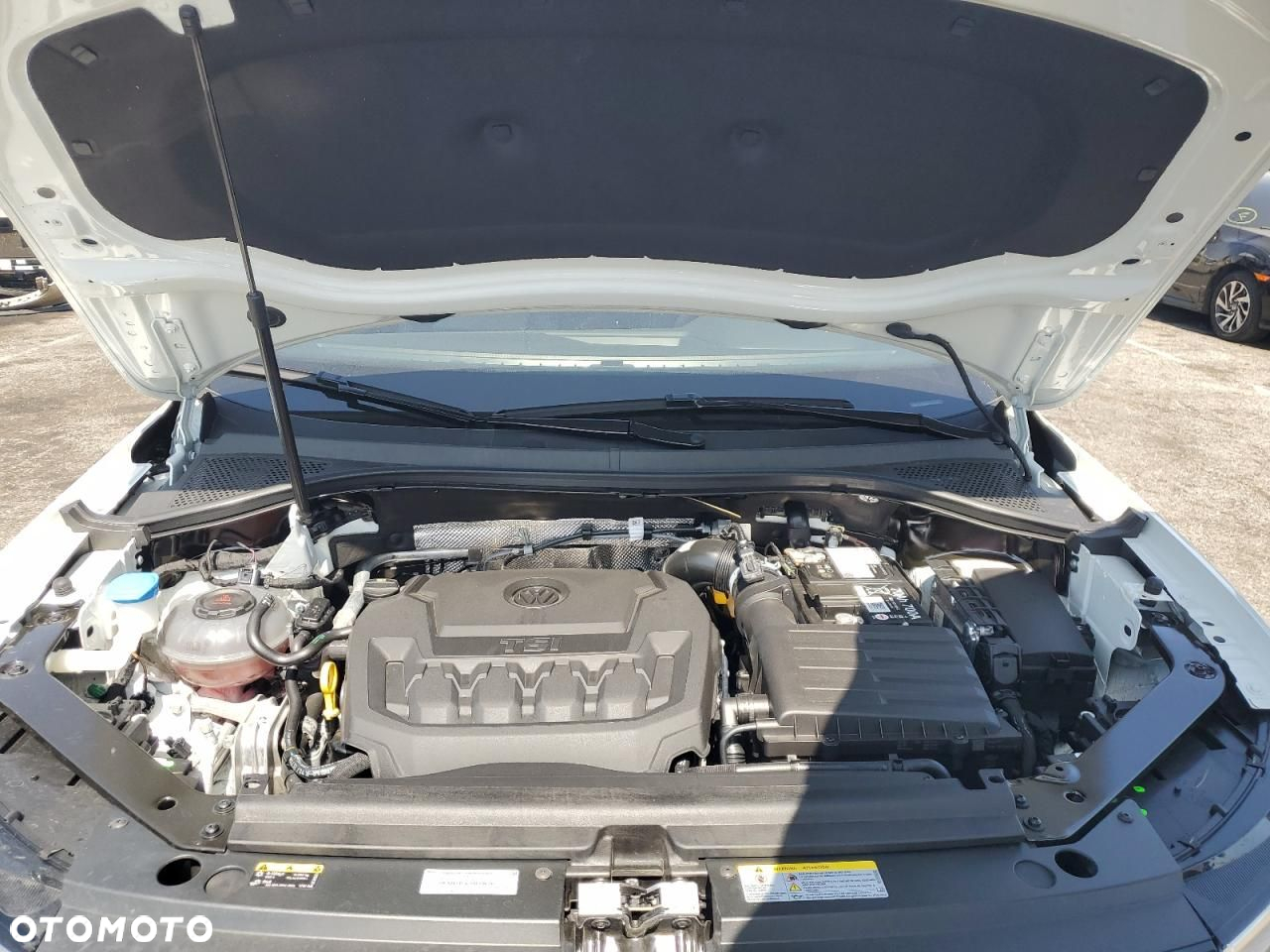 Volkswagen Tiguan - 11