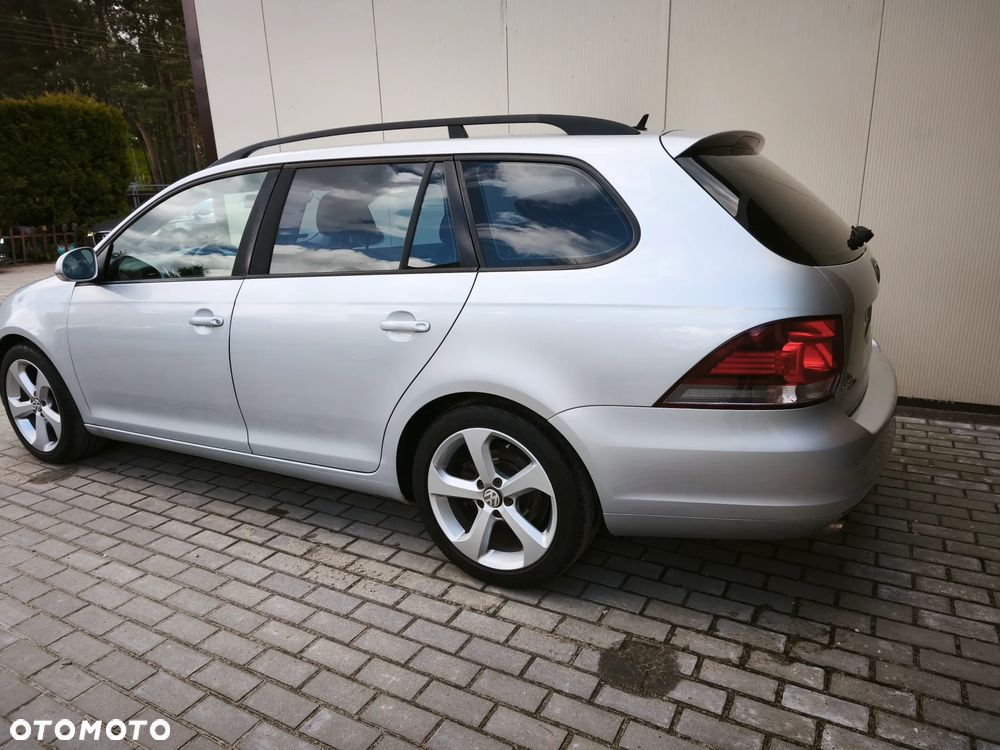 Volkswagen Golf 1.6 TDI Comfortline DSG - 3
