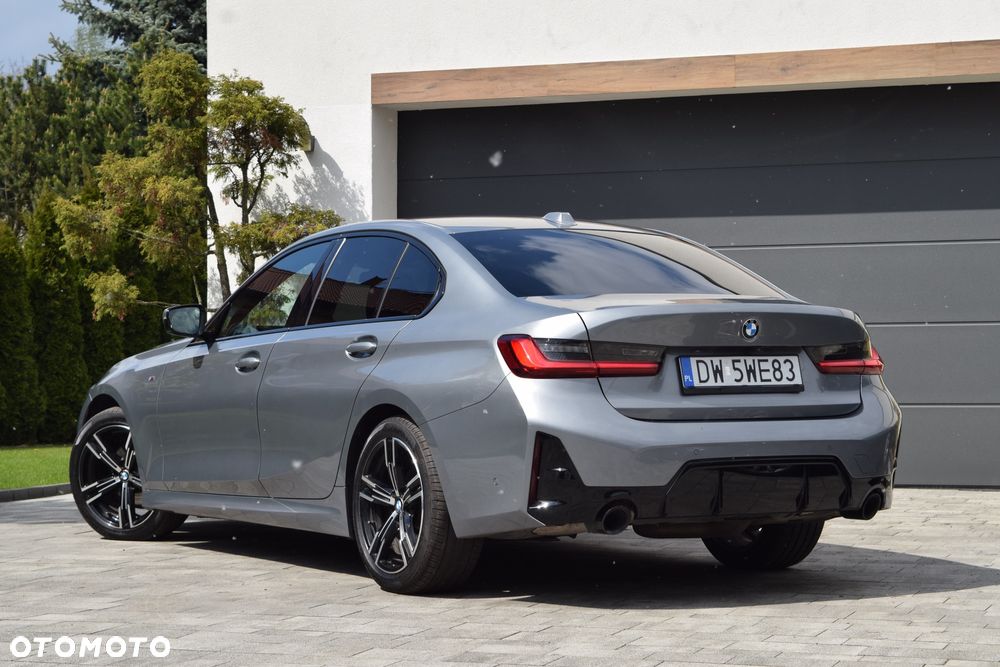 BMW Seria 3 320d xDrive mHEV M Sport sport - 4