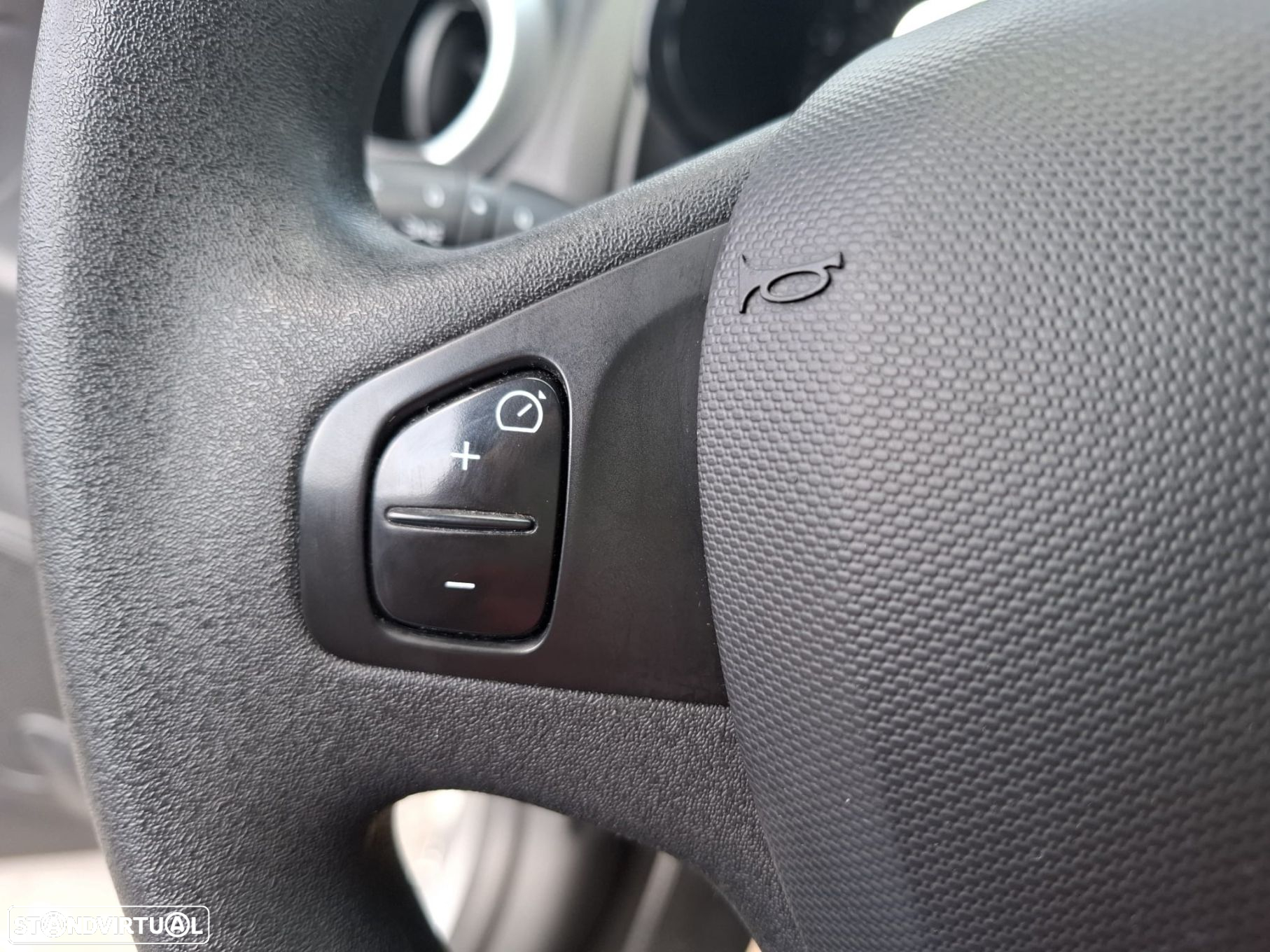 Renault Clio Sport Tourer dCi 75 Stop & Start Expression - 31