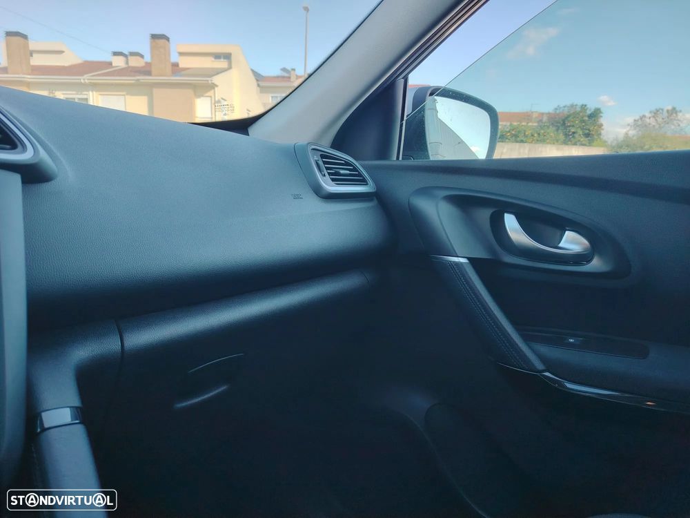 Renault Kadjar 1.3 TCe Intens EDC - 18