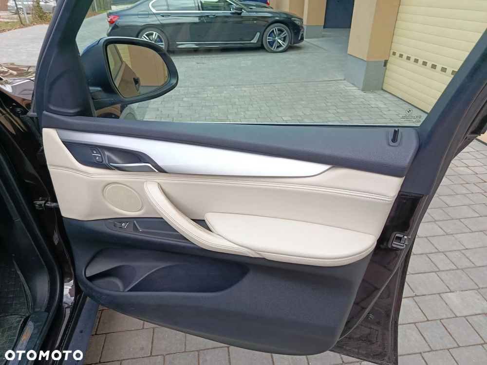 BMW X5 xDrive25d - 29