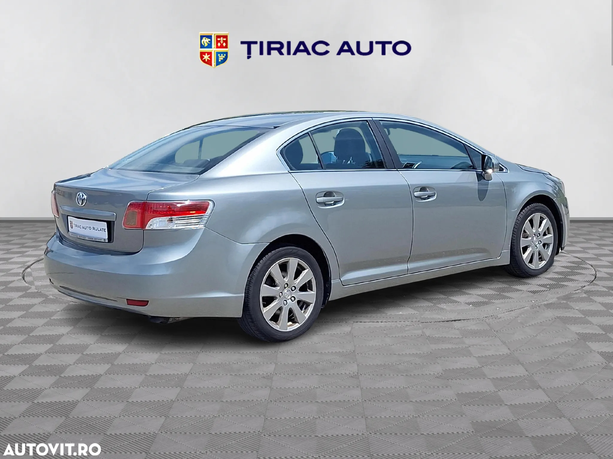 Toyota Avensis - 5
