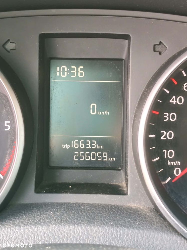 Volkswagen Golf 1.6 TDI DPF Trendline - 17