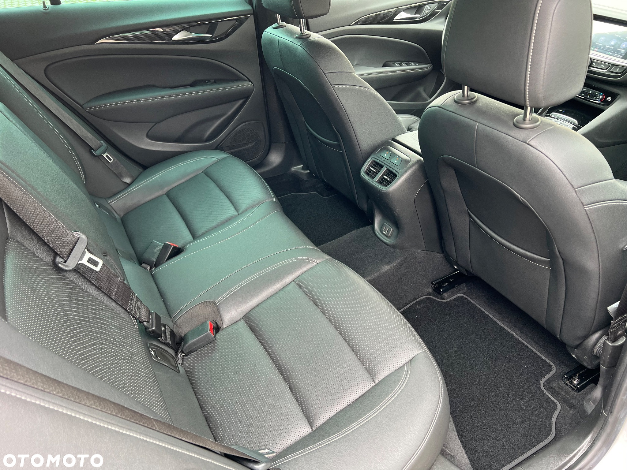 Opel Insignia 1.6 CDTI Innovation S&S - 19