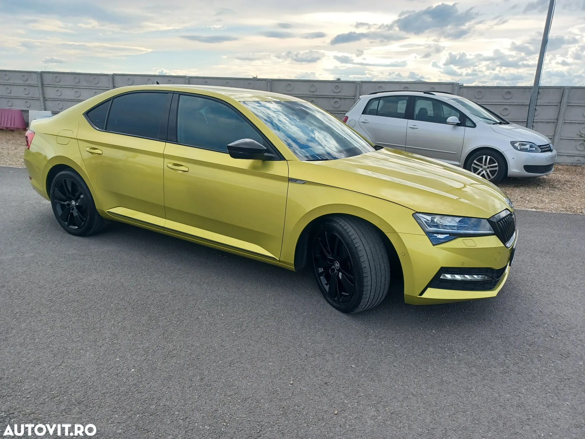 Skoda Superb 2.0 TDI Sportline - 3