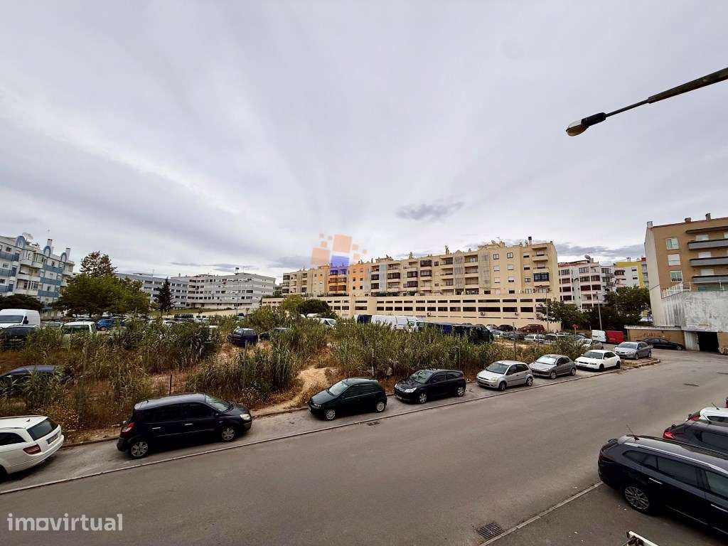 T3 no coração do Feijó O apartamento ideal para transformar na casa... - Grande imagem: 2/16
