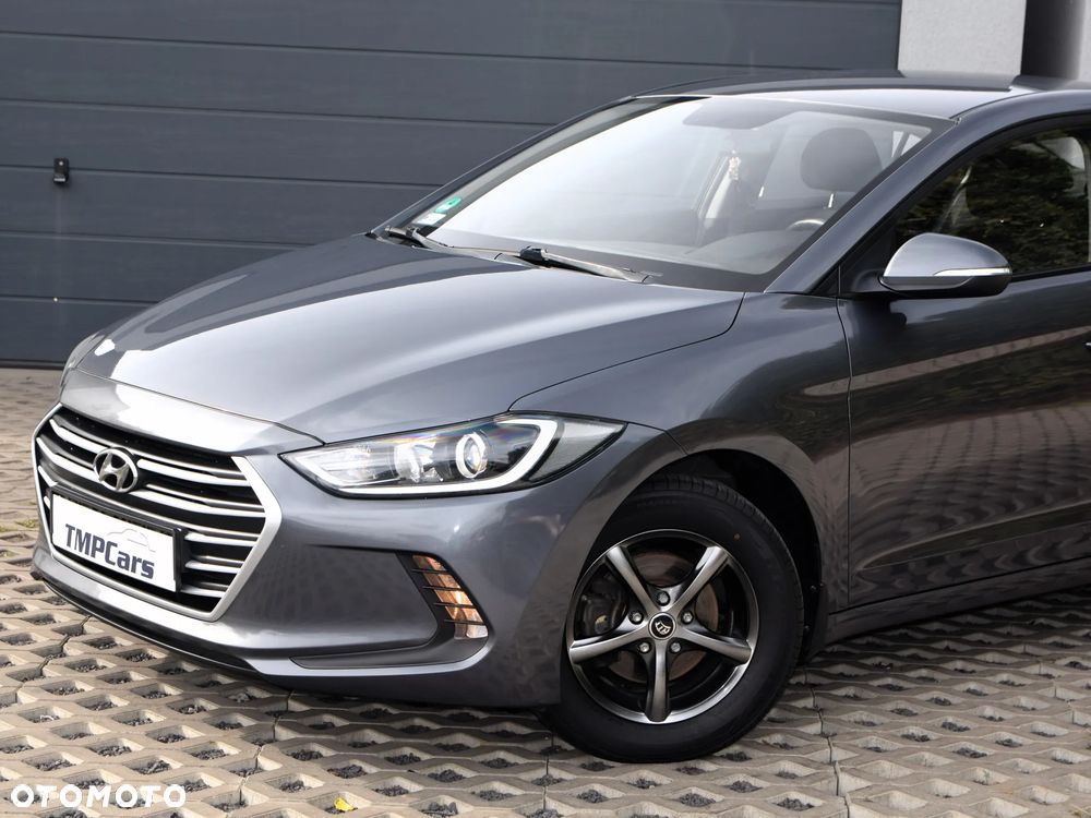 Hyundai Elantra 1.6 Classic Plus - 9