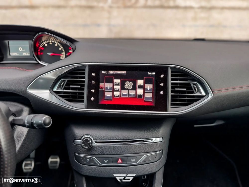 Peugeot 308 1.6 e-THP GTi - 25