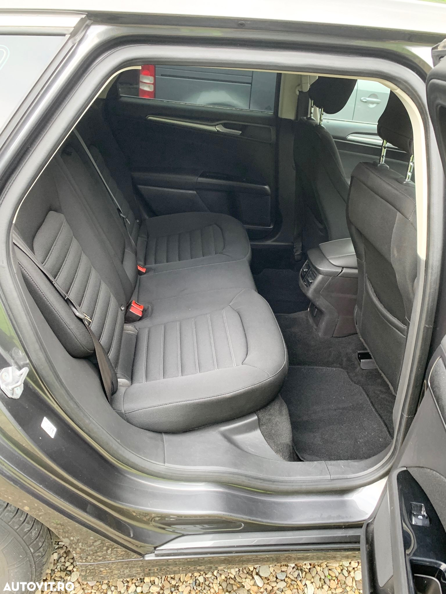 Ford Mondeo - 9