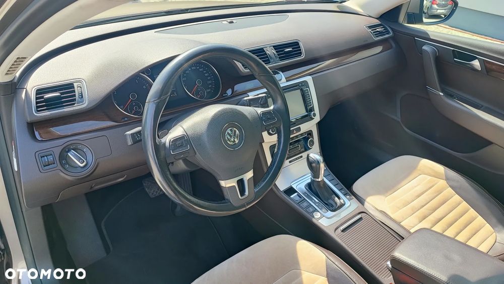 Volkswagen Passat Variant 2.0 TSI DSG Highline - 13