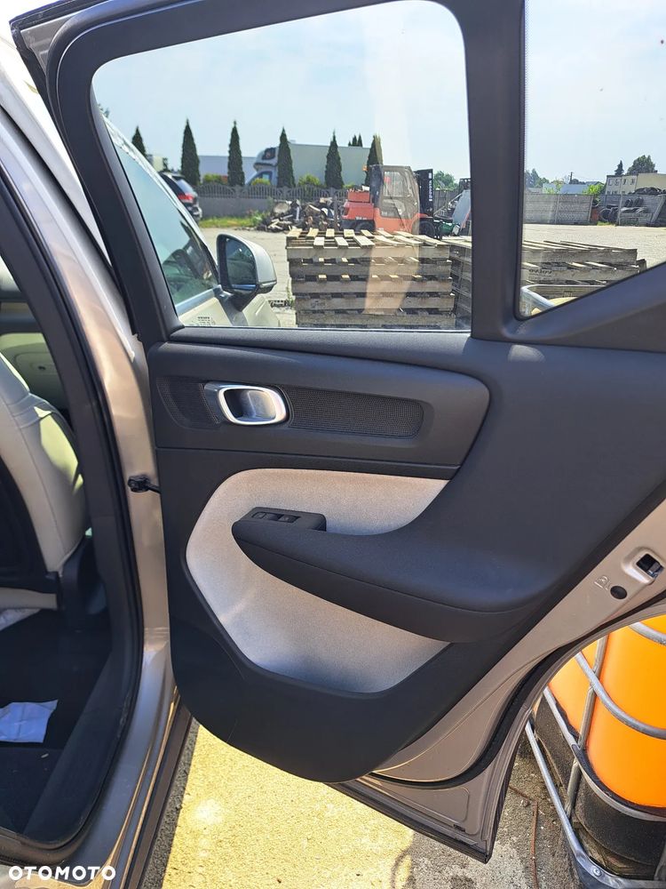 VOLVO XC40 II DRZWI TYŁ PRAWE LEWE KOD LAKIERU 719-16 - 16