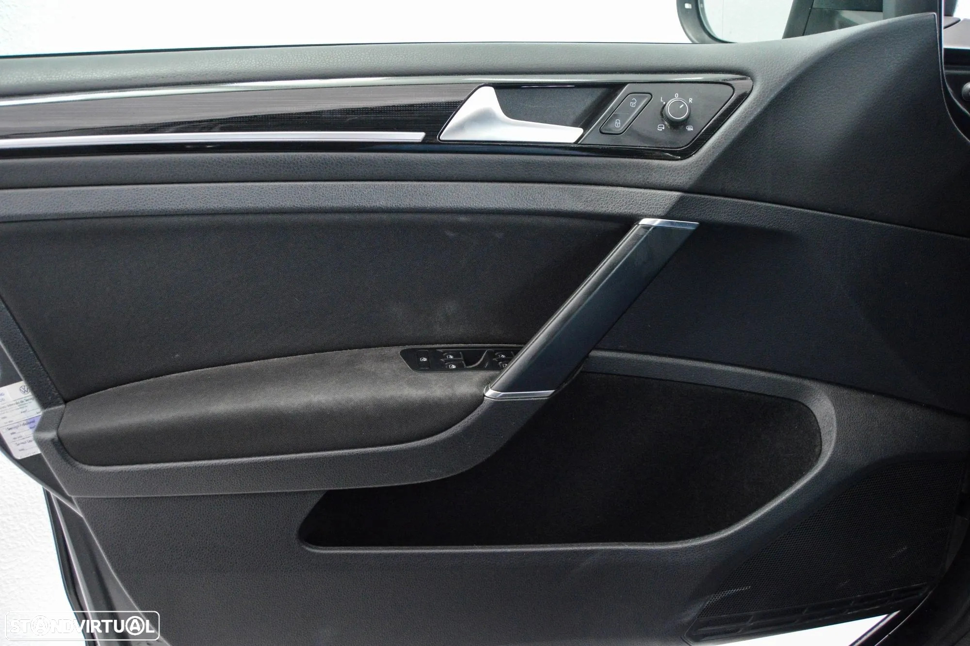 VW Golf Variant 2.0 TDi Highline DSG - 29