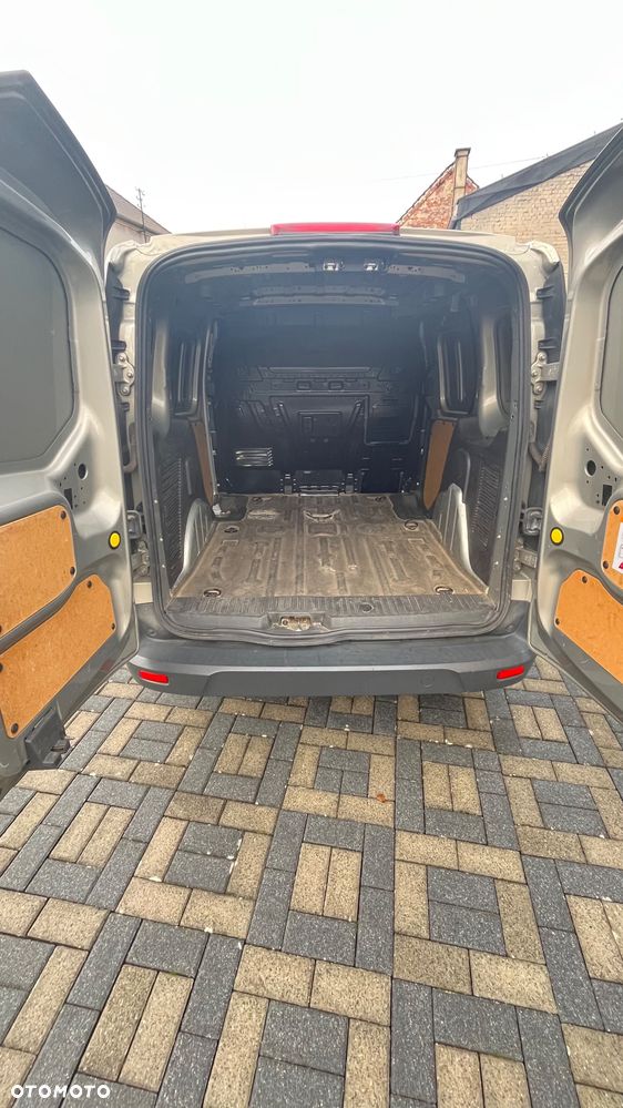 Ford Transit Connect - 8