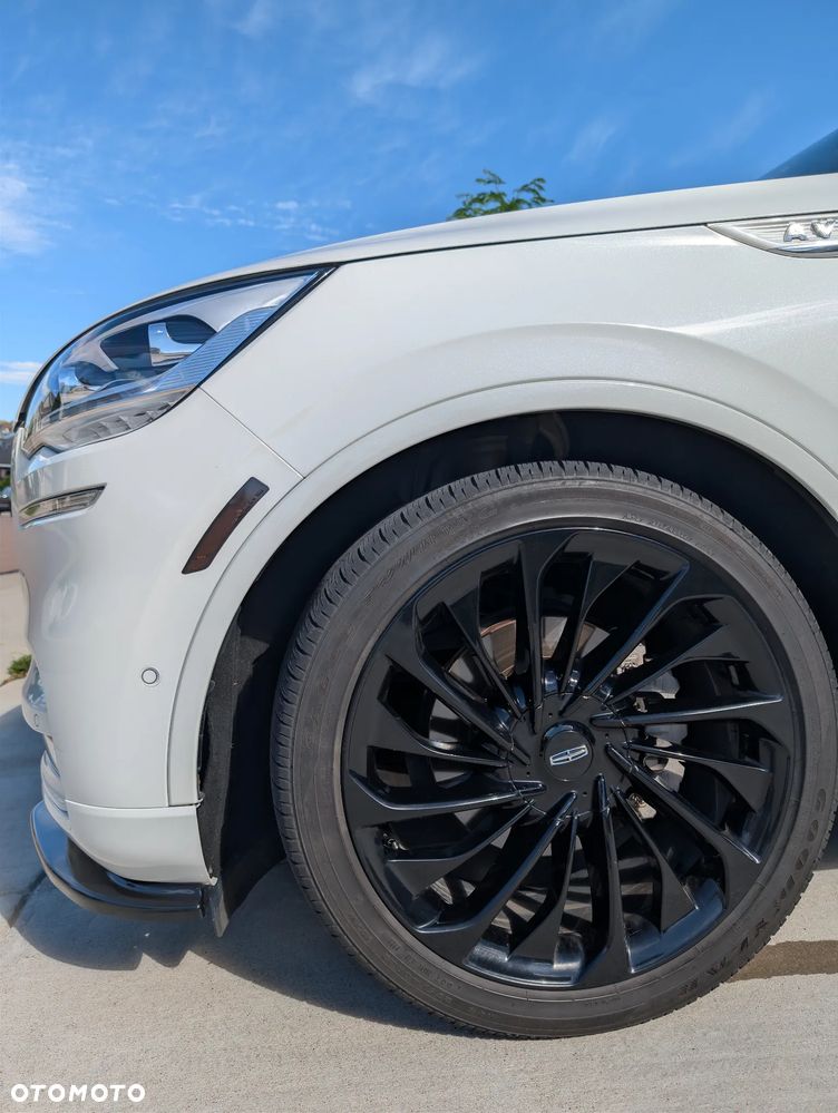 Lincoln Aviator - 10