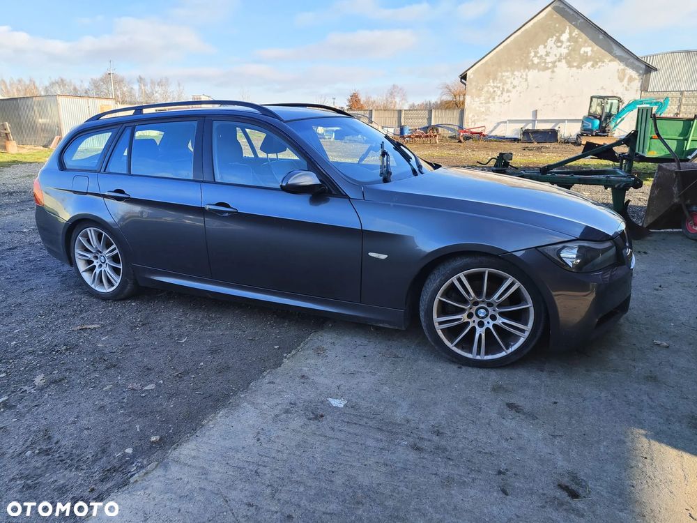 BMW Seria 3 325i - 7