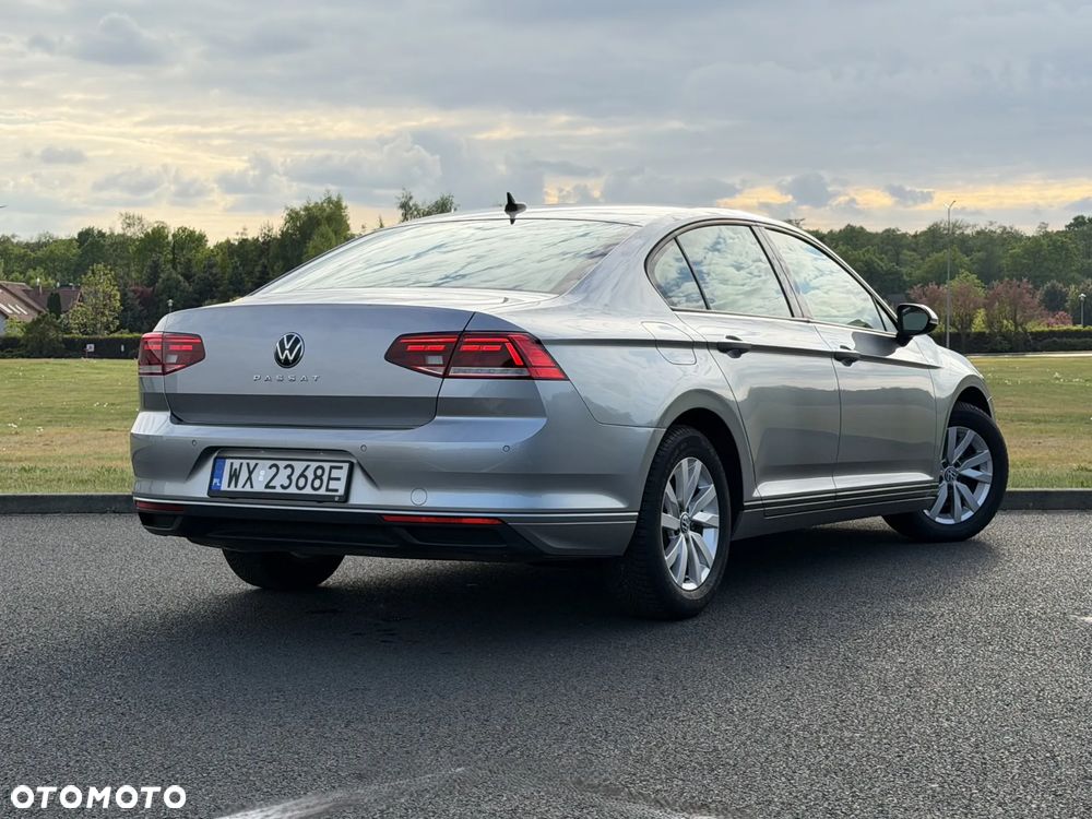Volkswagen Passat 1.5 TSI EVO Business - 9