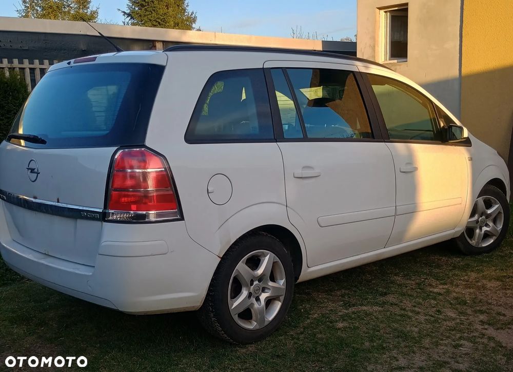 Opel Zafira 1.9 CDTI Enjoy - 10
