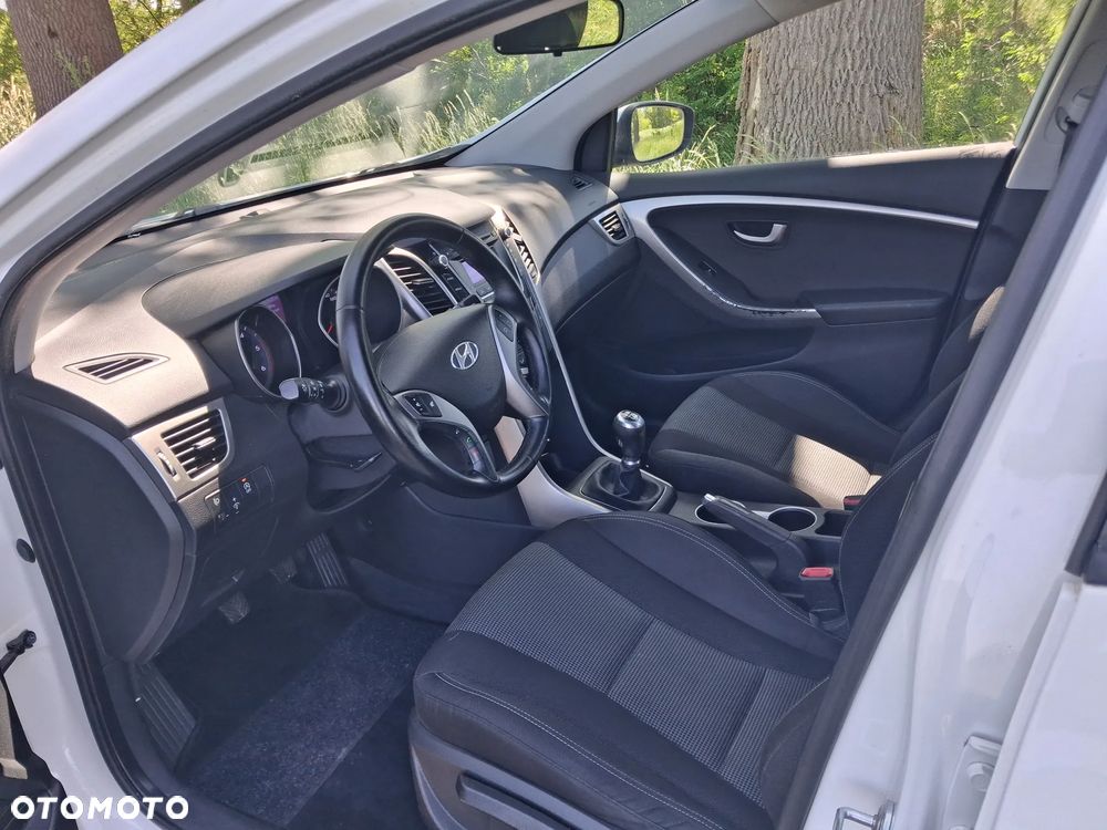 Hyundai i30 blue 1.6 CRDi Classic - 17