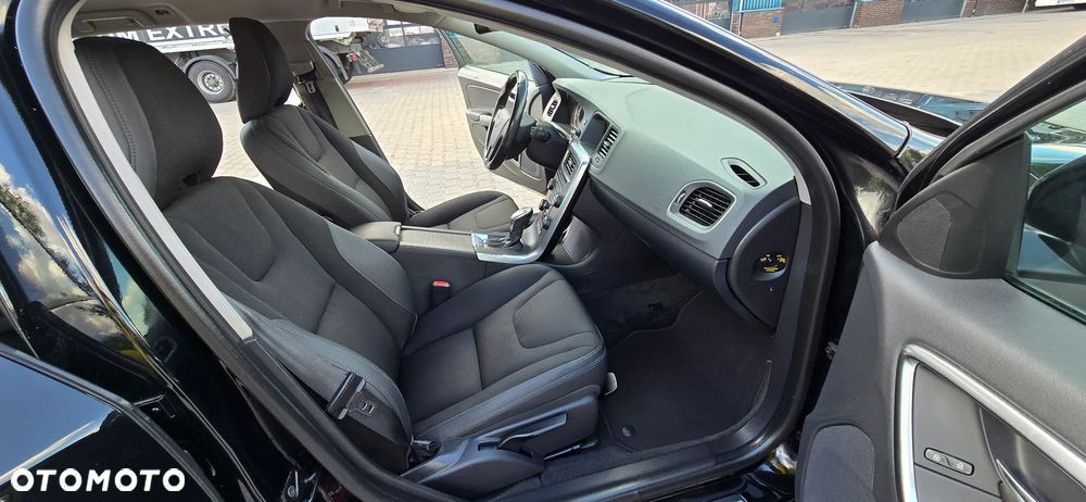 Volvo V60 D4 Geartronic Edition Pro - 6