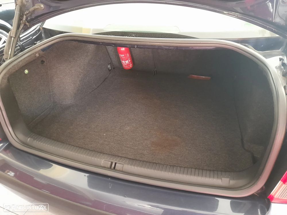 VW Passat 1.9 TDi Confortline Top - 10