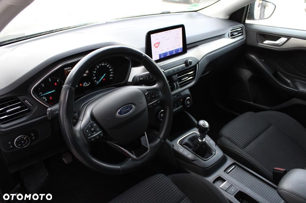 Ford Focus - 8