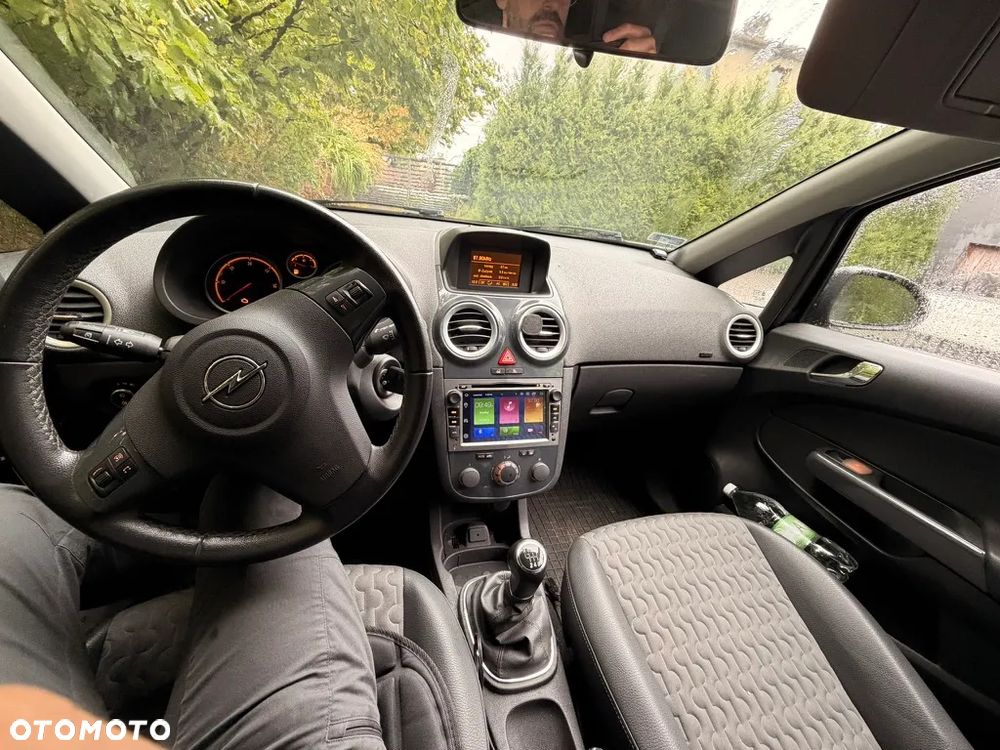 Opel Corsa 1.7 CDTI Cosmo - 9