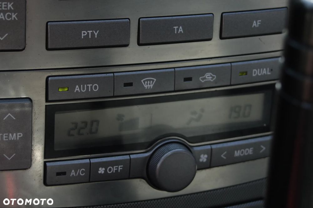 Toyota Avensis 2.0 D-4D Sol - 34