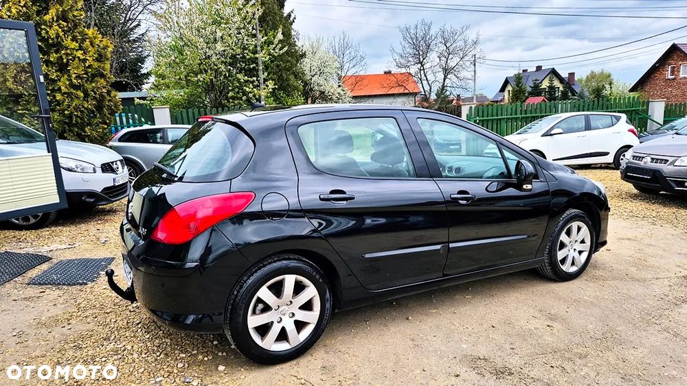 Peugeot 308 1.6 Premium Plus - 9