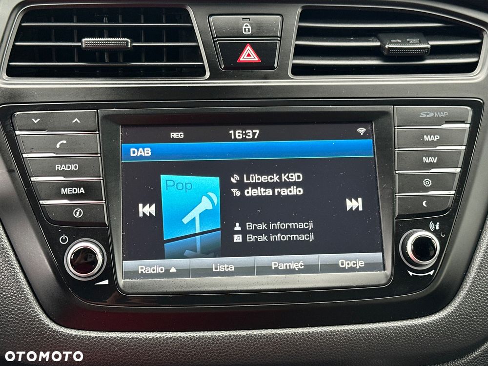 Hyundai i20 1.4 Wersja Jubileuszowa - 39