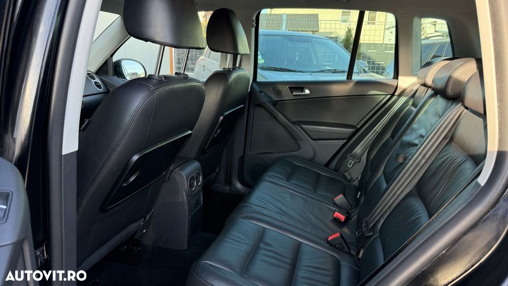 Volkswagen Tiguan - 9