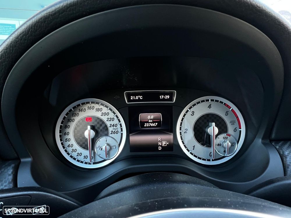 Mercedes-Benz A 180 d AMG Line Aut. - 47