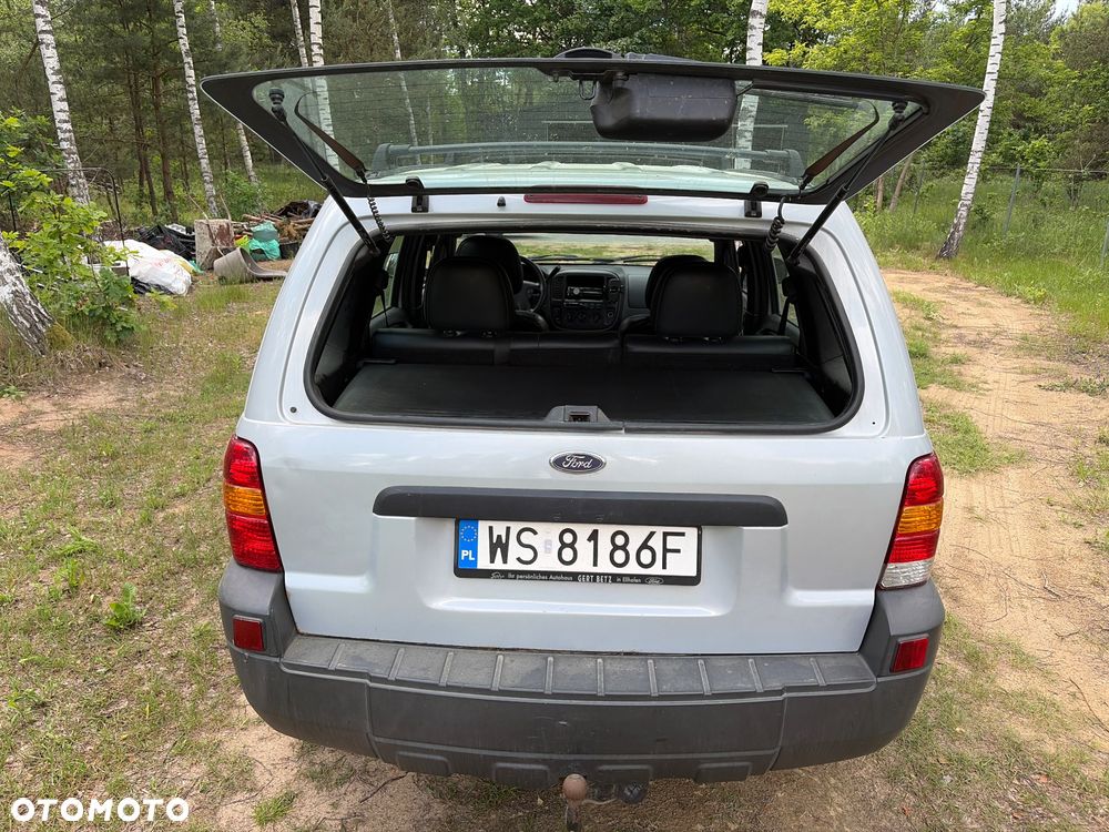 Ford Maverick 3.0 V6 Limited - 8