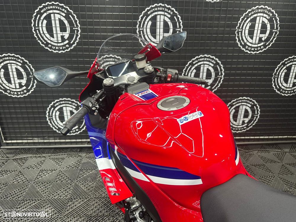 Honda CBR 1000RR-R FIREBLADE - 7